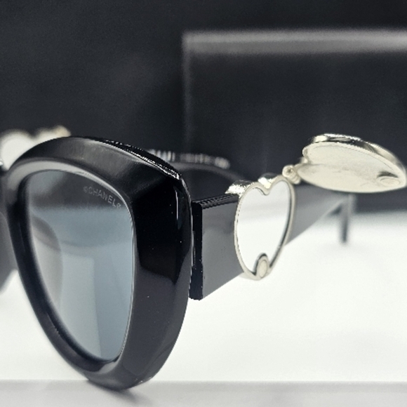 CHANEL Black Sunglasses with Heart Decor - Picture 3 of 15